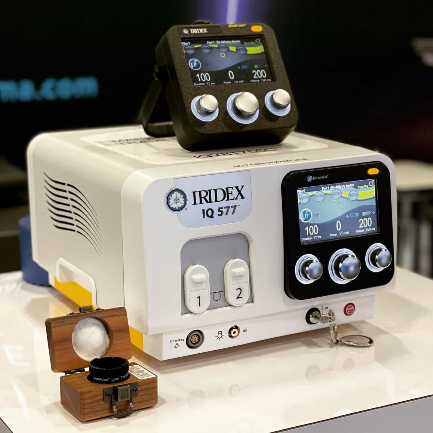 Iridex IQ 577 Laser System